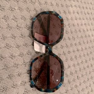 NWT Trina Turk sunglasses